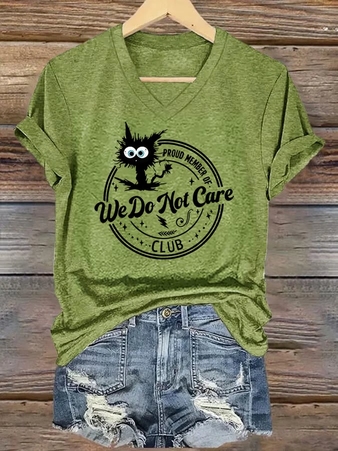 V-Neck Retro Funny Proud Member Of  Club We Do Not Care Menopause Perimenopause Print T-Shirt