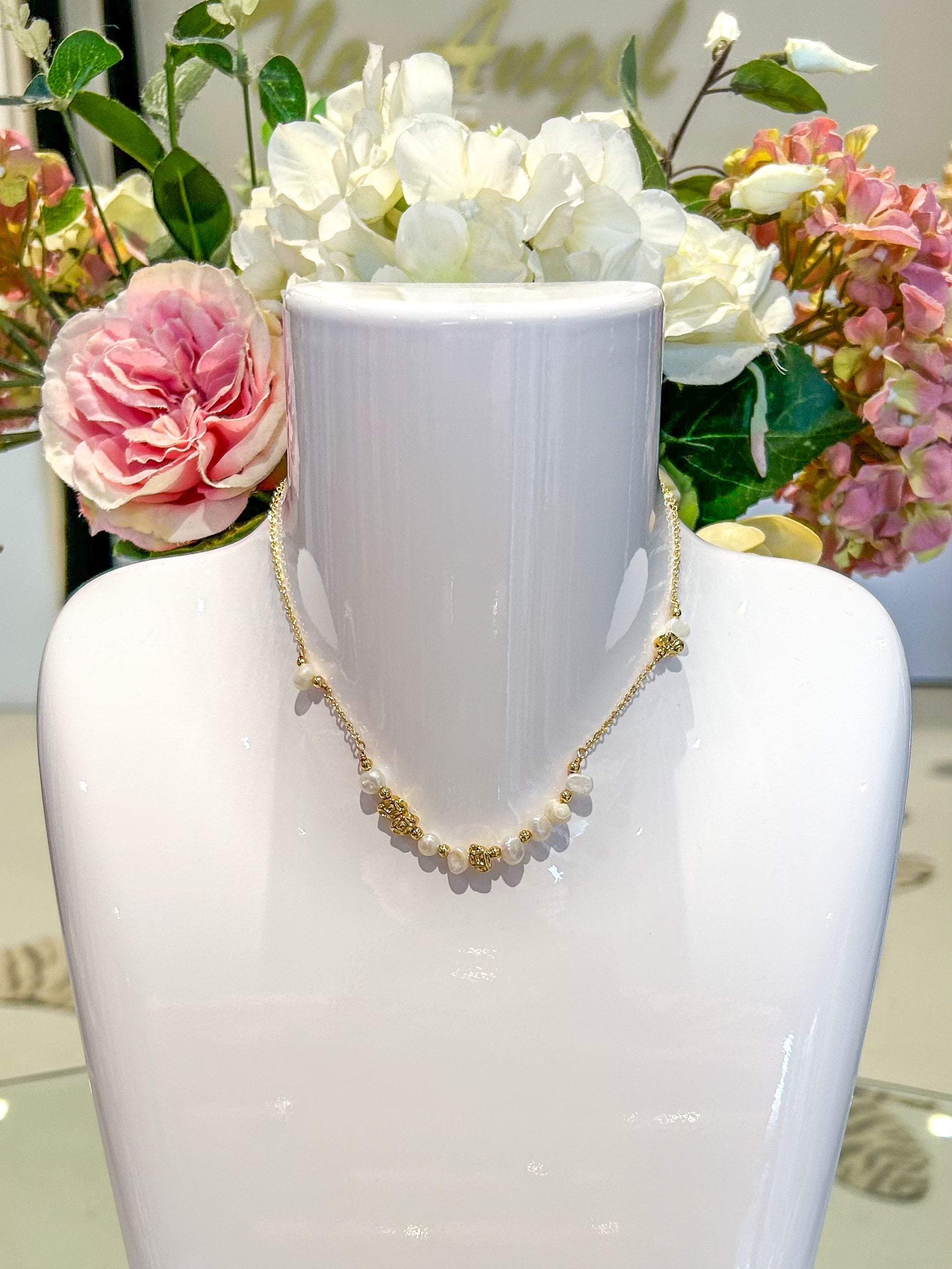 Pearl & Gold Necklace
