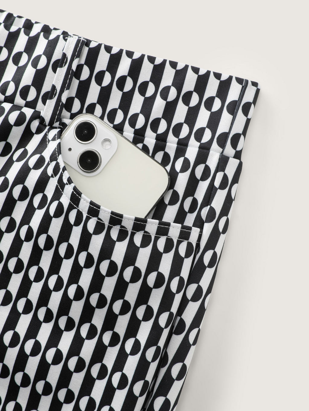 Stretchy Geometric Print Pull-On Pants