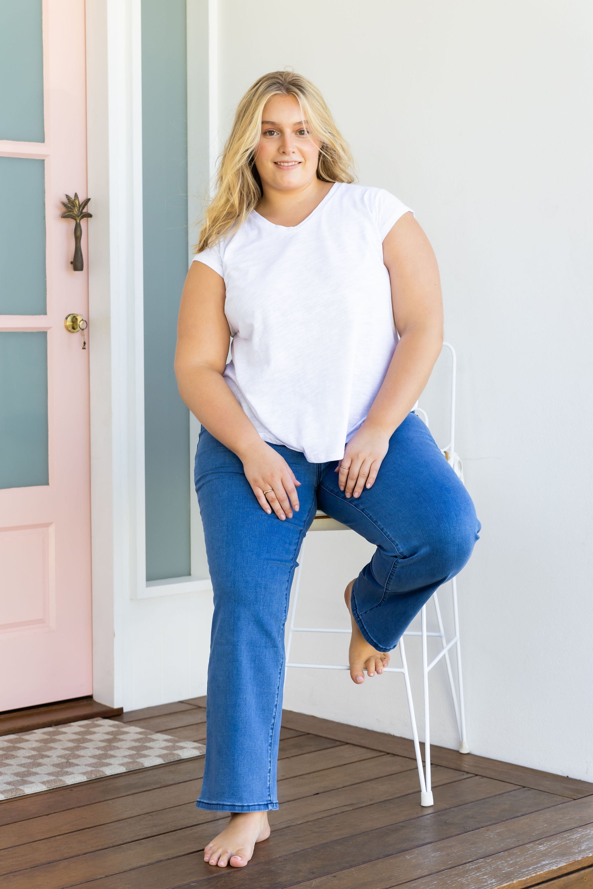 Lara Pull on Jeans in Mid Blue