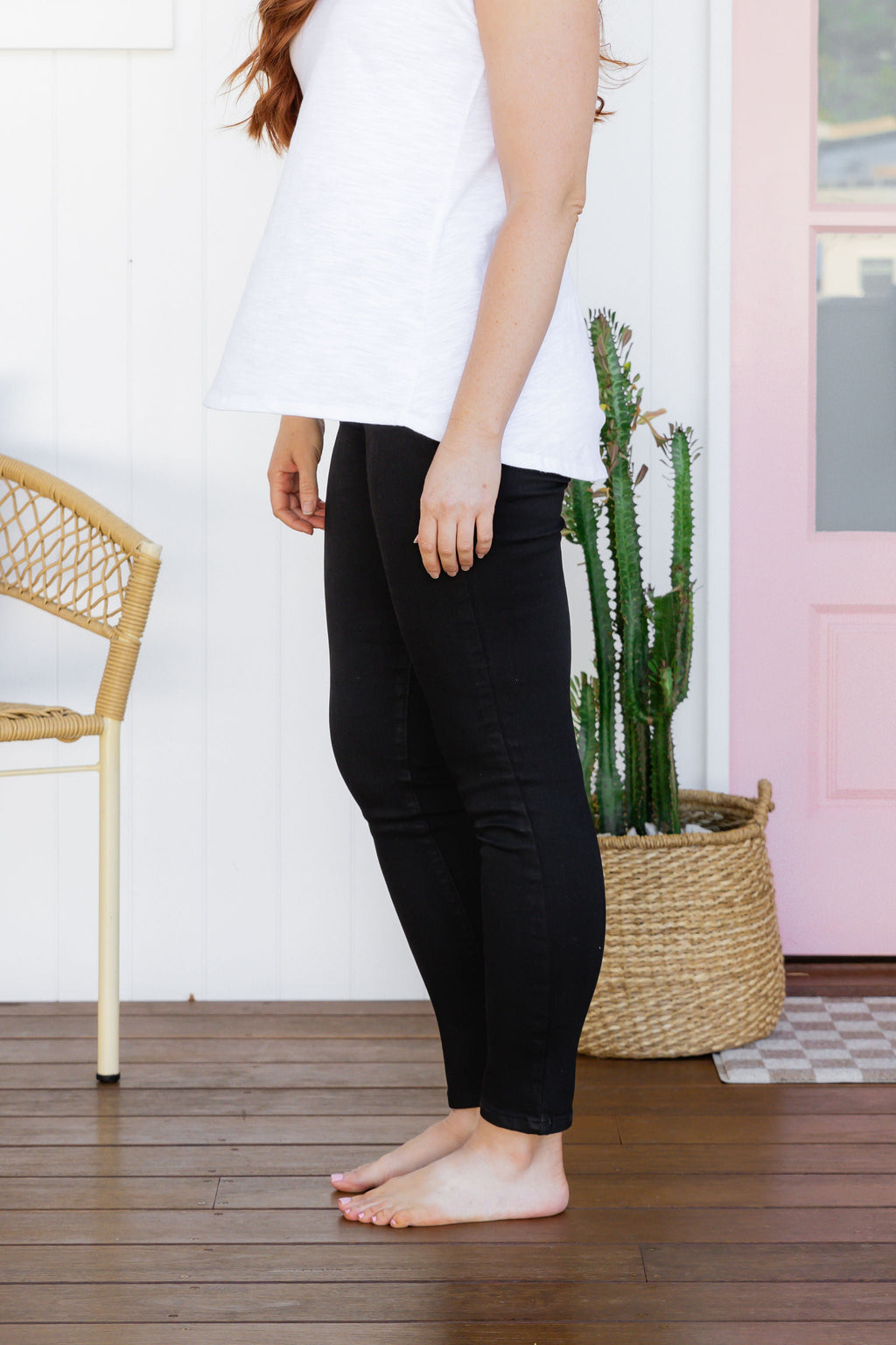 Corey Pull on Jeans in Black