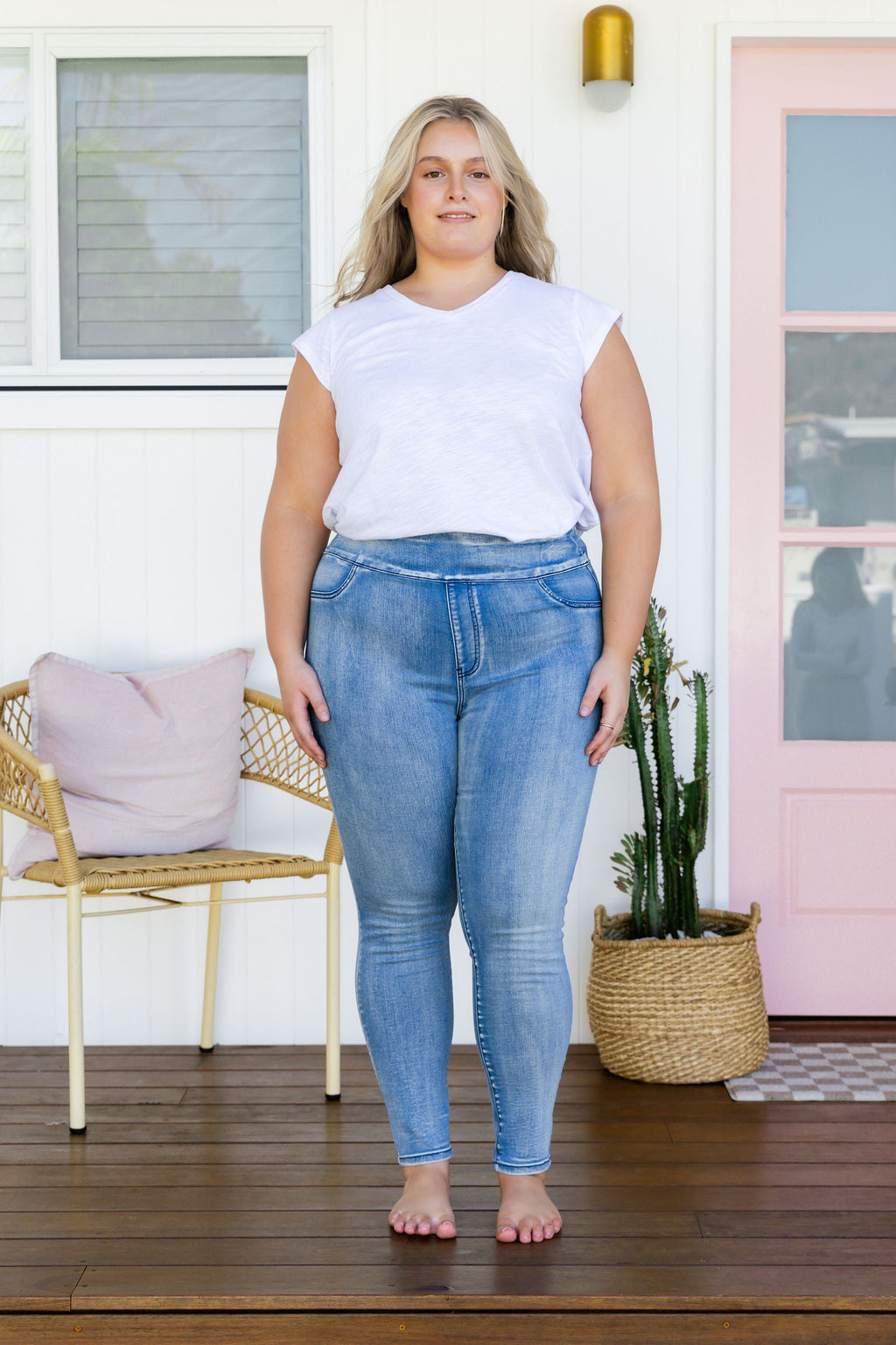 Corey Pull on Jeans in Light Blue
