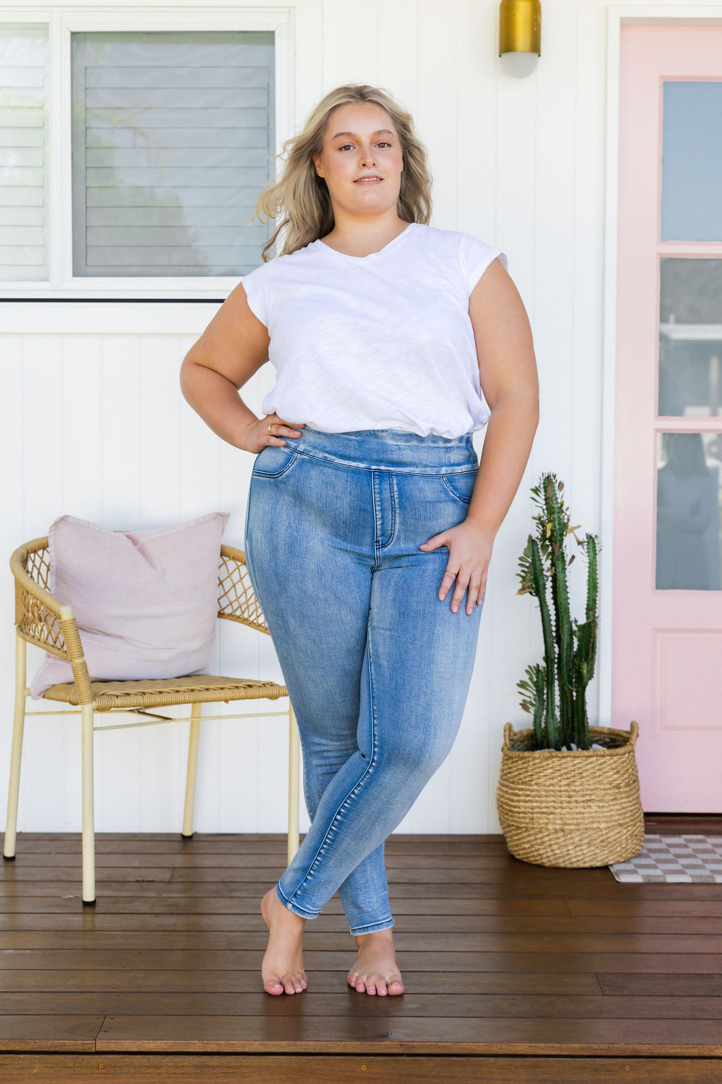 Corey Pull on Jeans in Light Blue