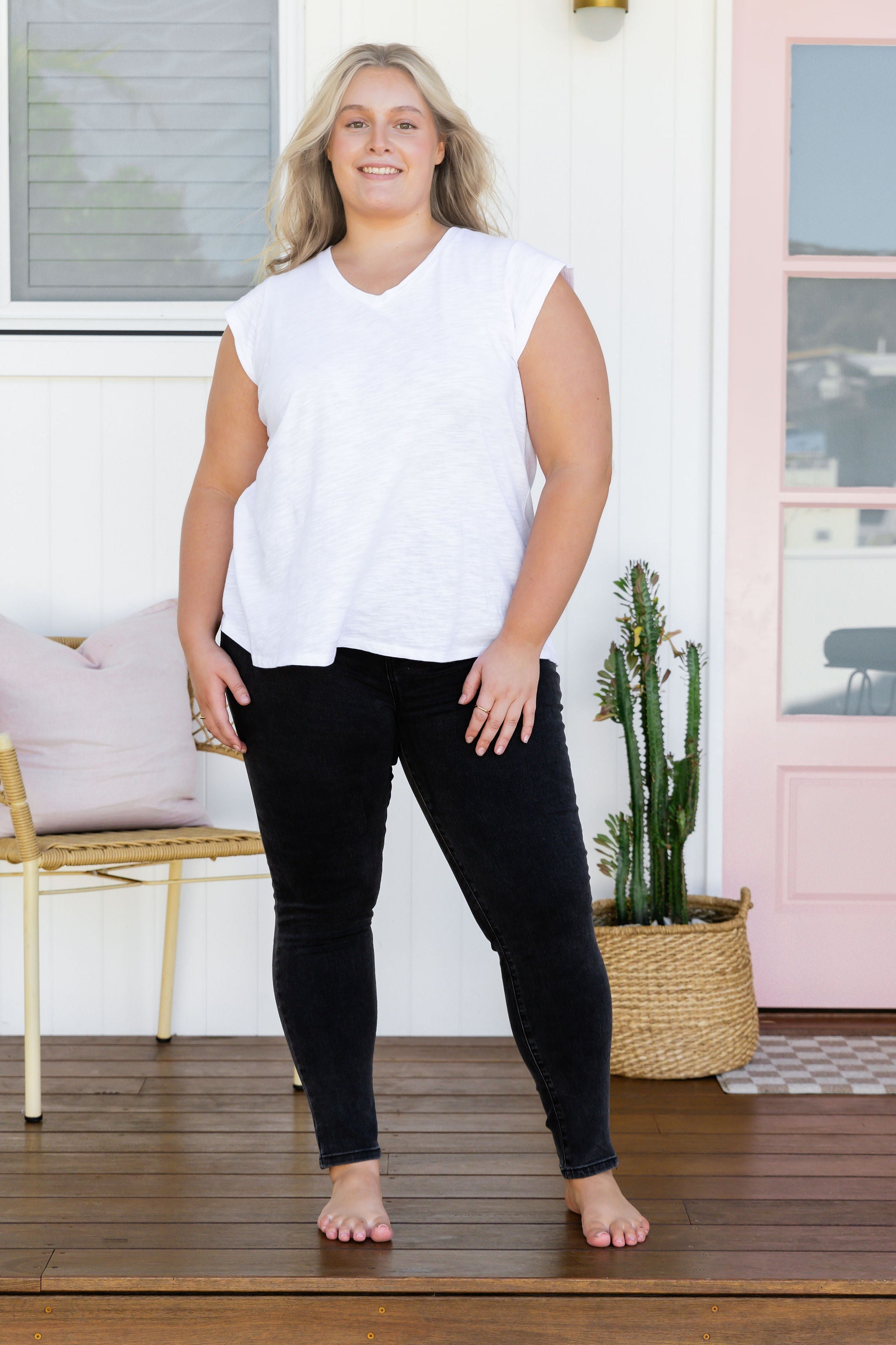 Corey Pull on Jeans in Vintage Black