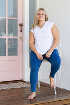 Corey Pull on Jeans in Mid Blue