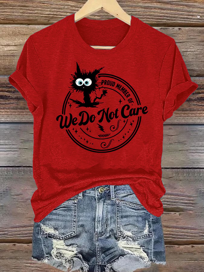 Retro Funny Proud Member Of  Club We Do Not Care Menopause Perimenopause Print T-Shirt