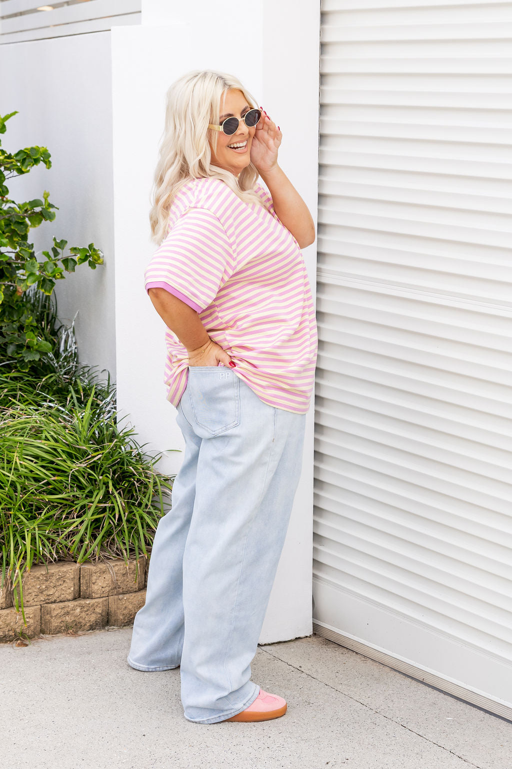 Jace Relaxed Jeans in Light Blue