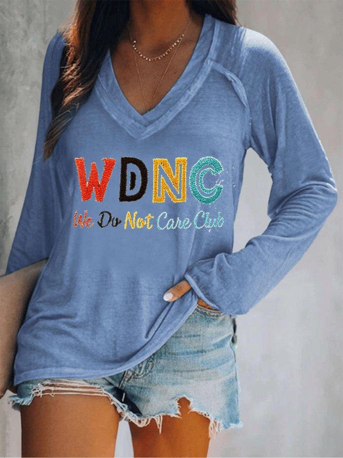 🔥Buy 3 Get 15% Off🔥Women's  V-neck Retro Funny Proud Member Of WDNC Club Menopause Perimenopause Print T-Shirt