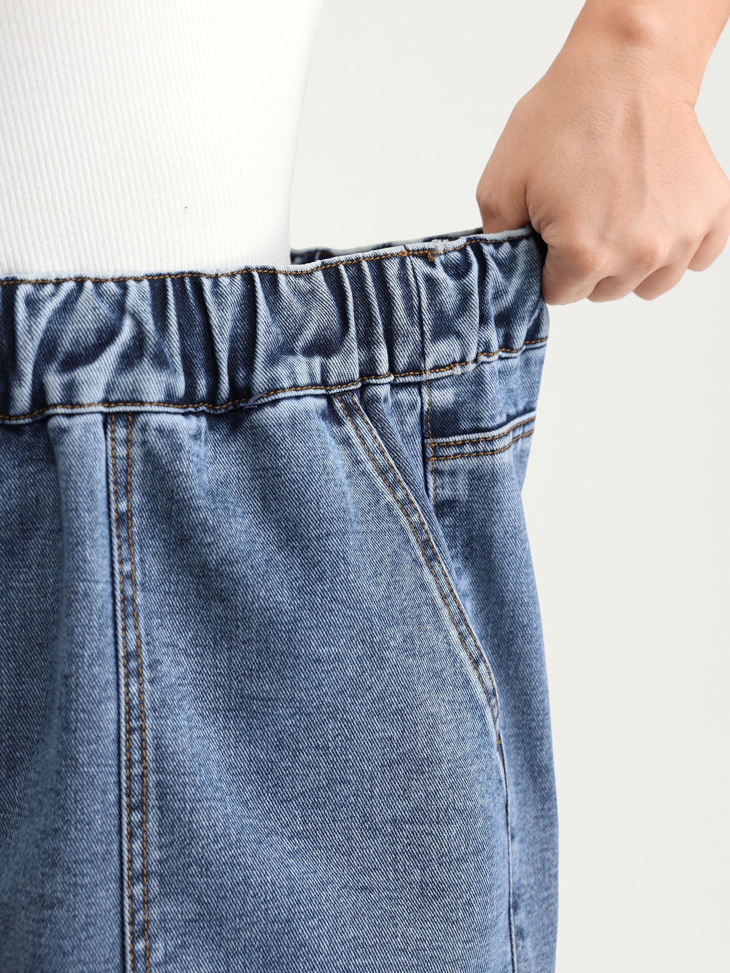 Everyday Stretchy Straight-Leg Denim Shorts