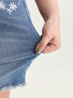No Gap Waist Skinny-Fit Denim Shorts
