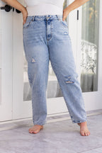 Cerys Jeans in Light Blue Acid Wash