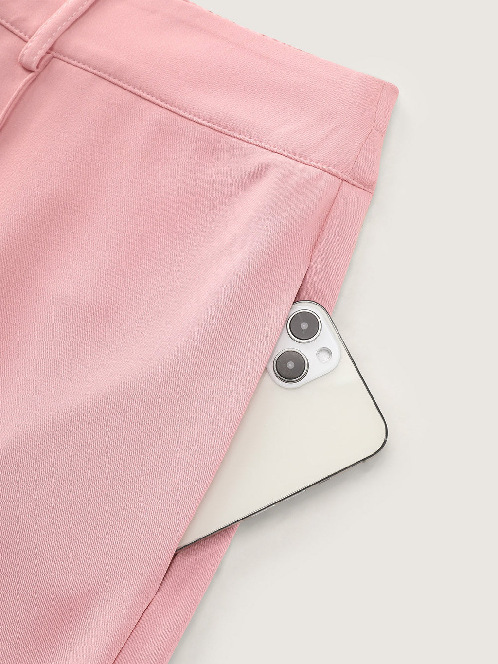Seamed Curve-Friendly Plain Pants