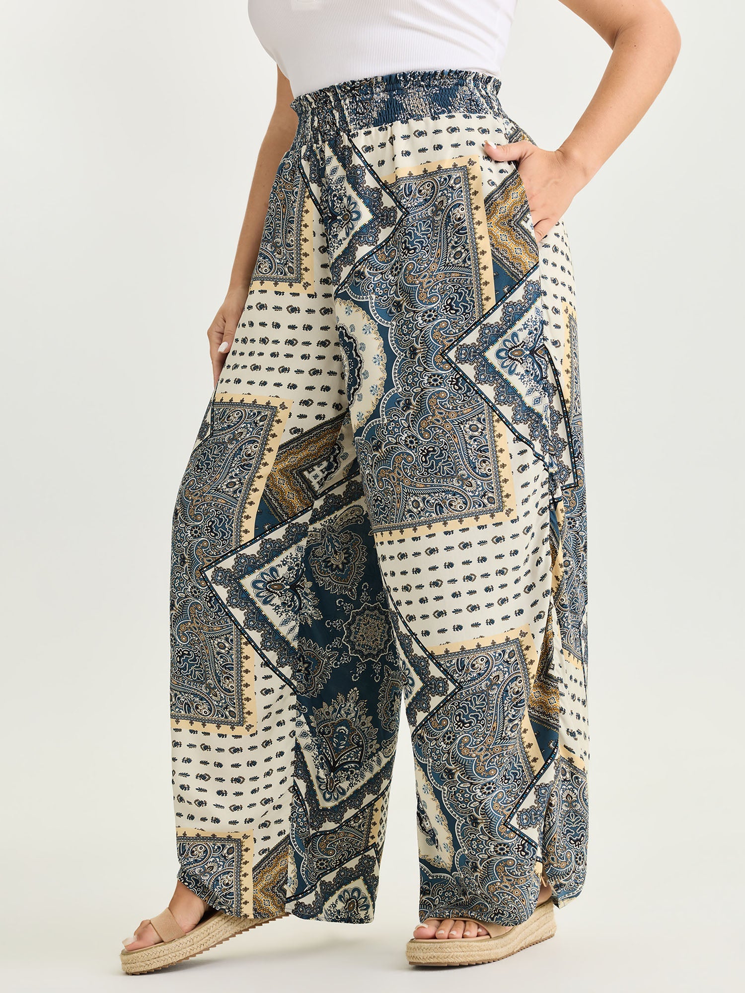 Supersoft Geometric Print Shirred Waist Pants
