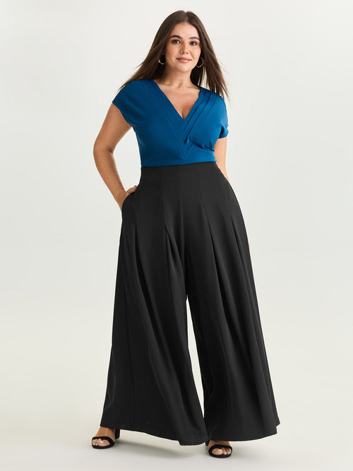 Classic Pleated Wide-Leg Pants