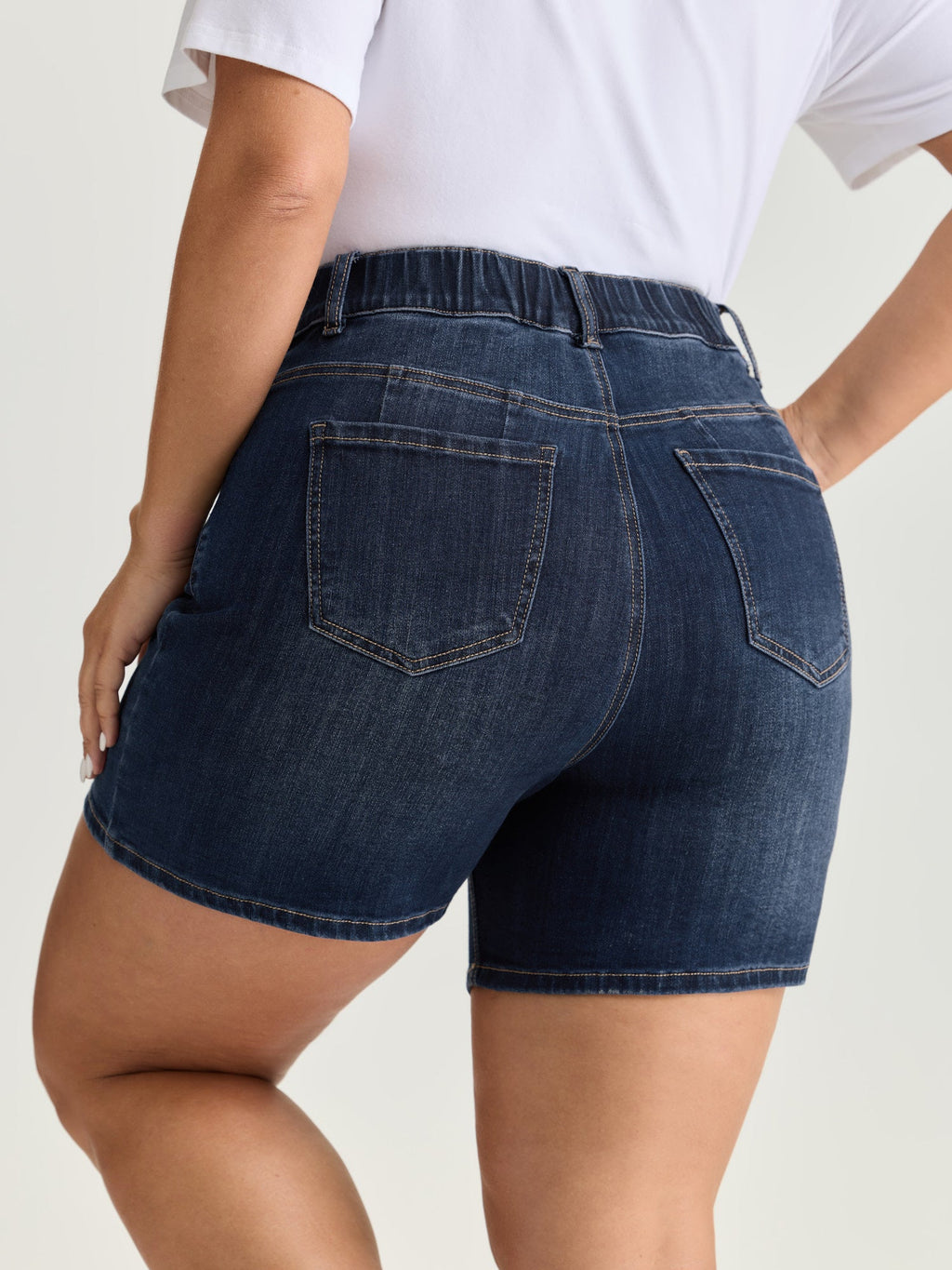 Elastic Back Waist Skinny-Fit Denim Shorts