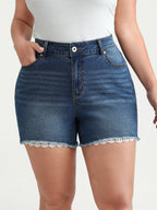 Stretchy Skinny-Fit Lace Trim Stitch Denim Shorts