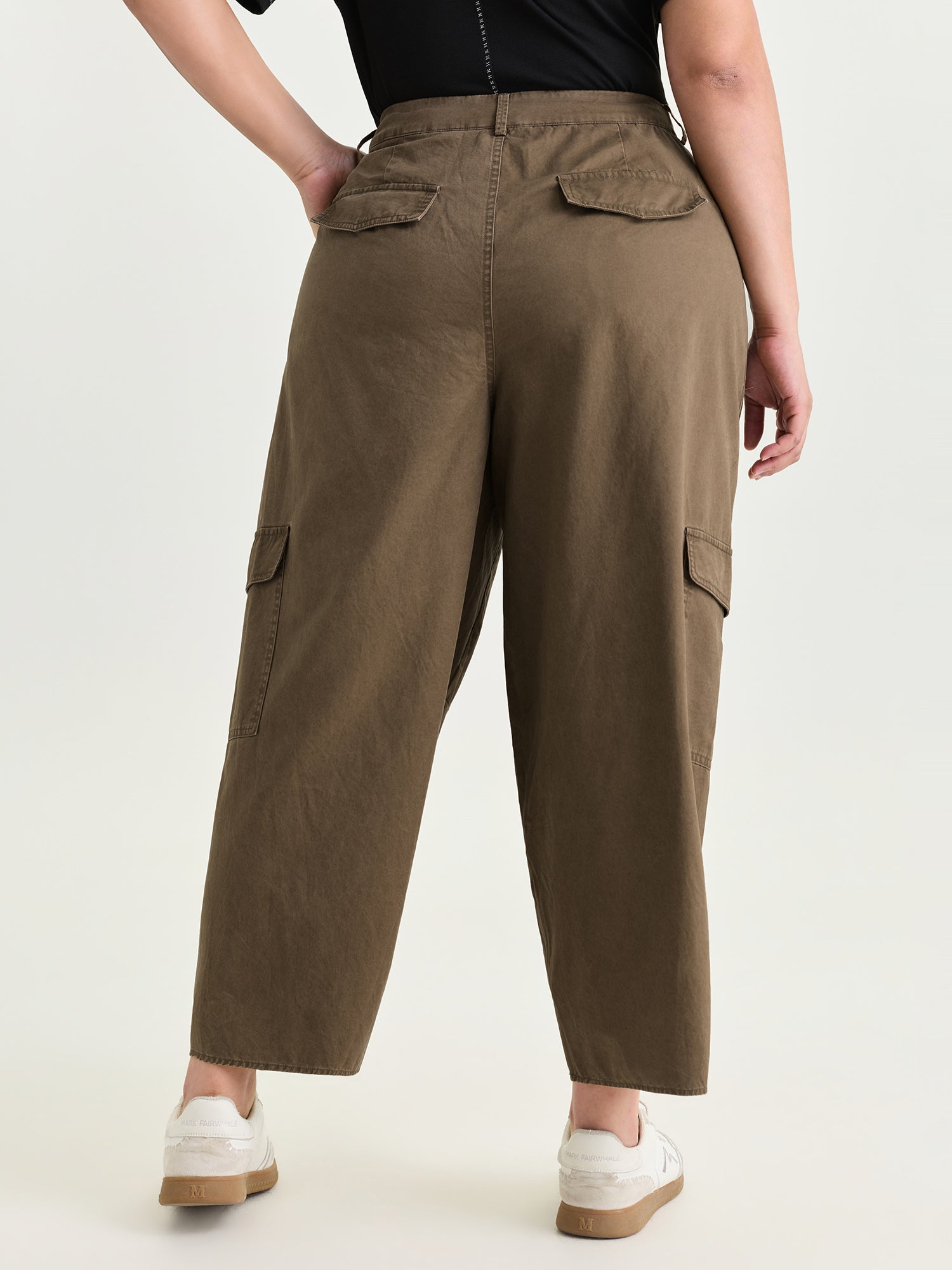 Cotton Washed And Distressed Pleated Pants