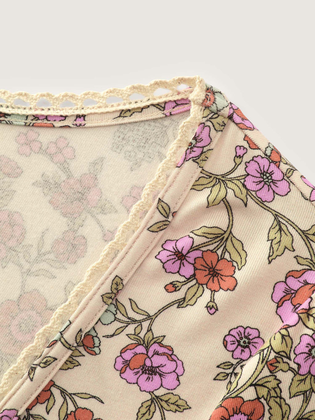 Floral Print Scoop Neckline Fitted T-Shirt
