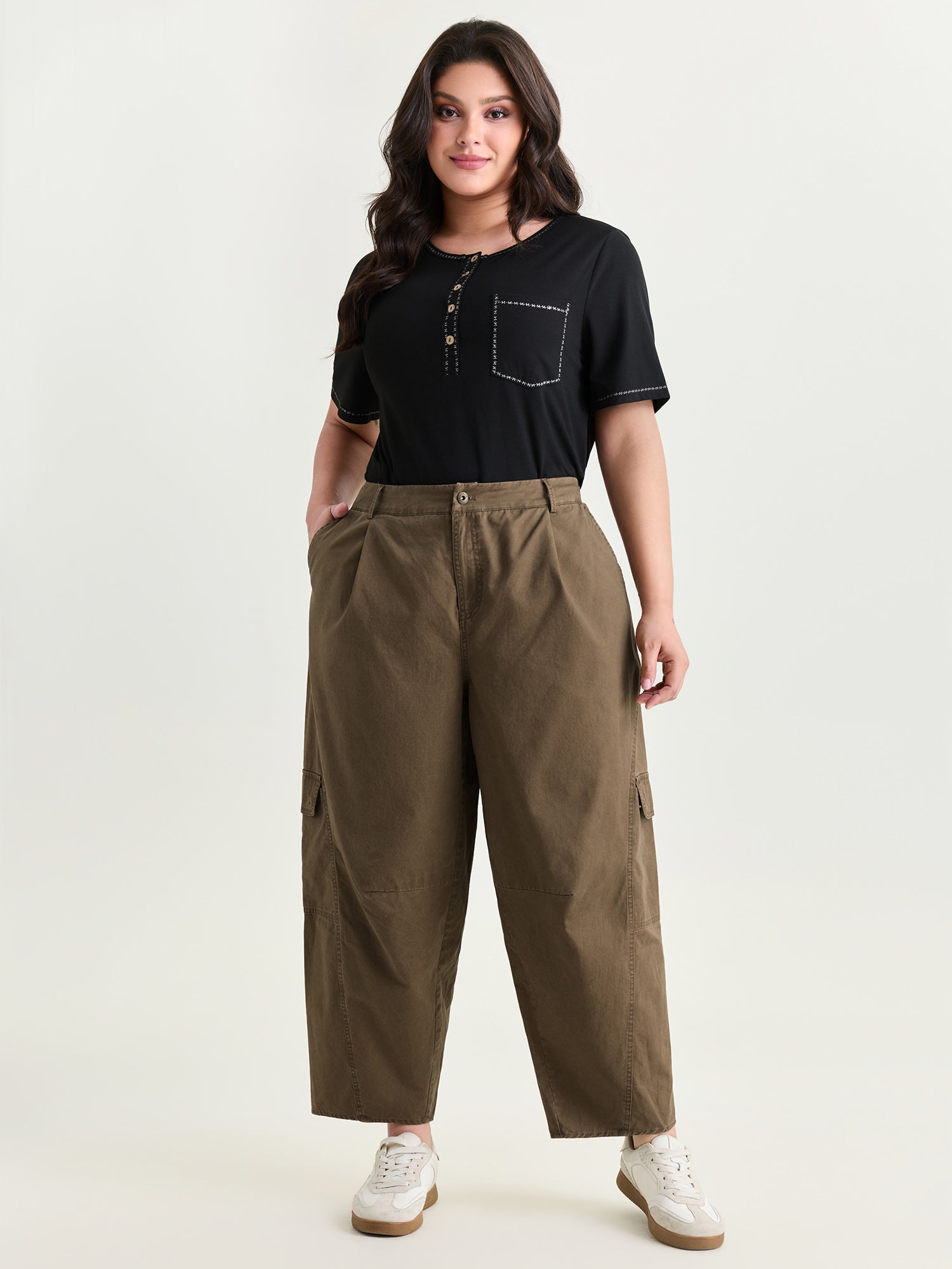 Cotton Washed And Distressed Pleated Pants