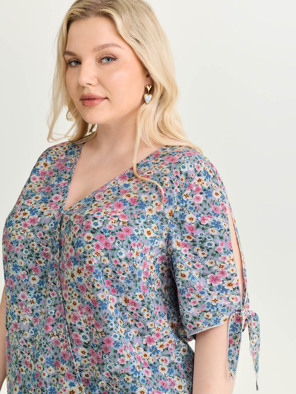 Floral Print Adjustable Sleeve Tie Blouse