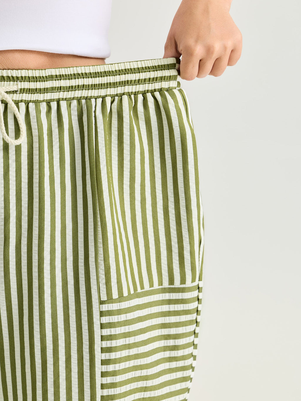 Striped Print Cuffed Hem Pants