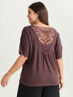Lace Trim Plain Curvy Hem Knit Top