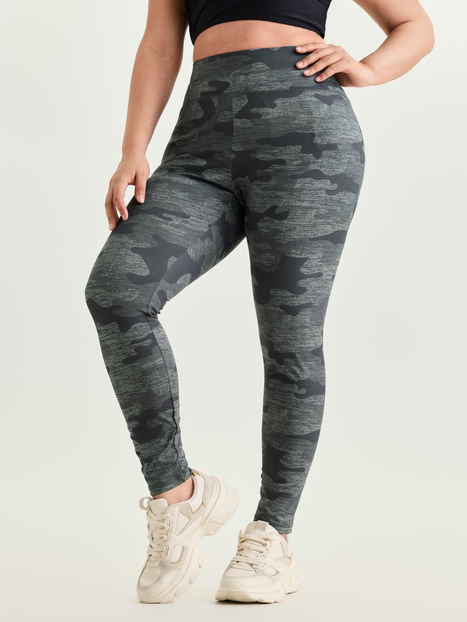 Geometric Print Stretchy Skinny-Fit Pants