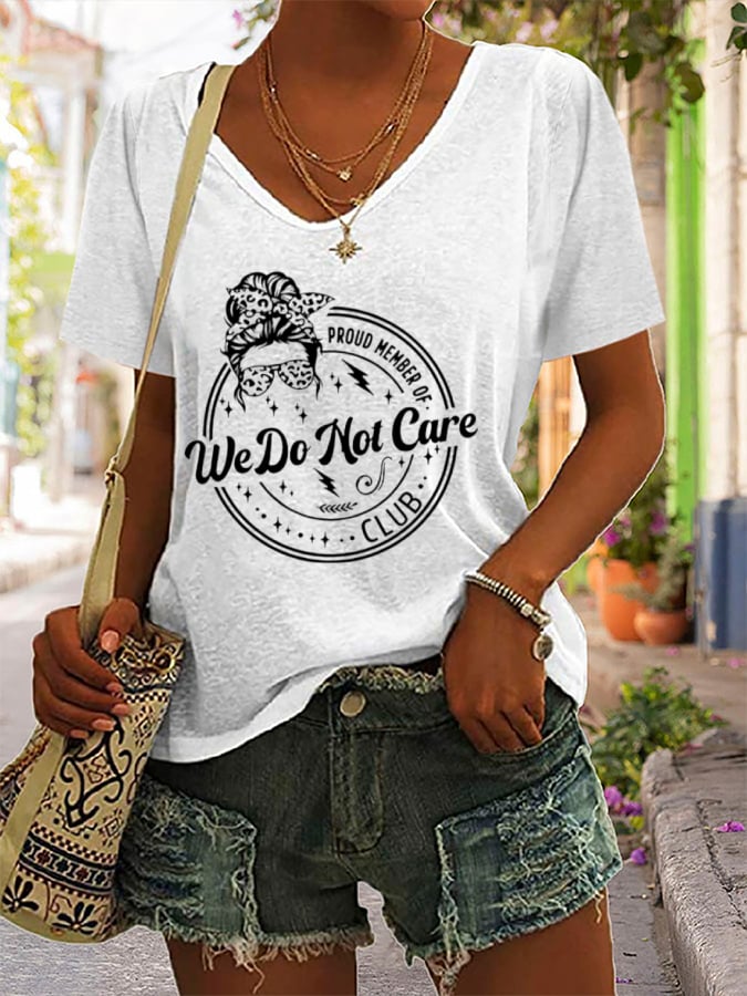 Women's  V-neck Retro Funny Proud Member Of  Club Menopause Perimenopause Print T-Shirt