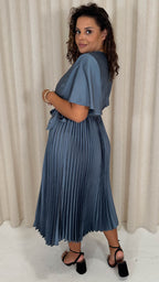 CurveWow Short Sleeve Pleated Midi Dress Gunmetal Grey