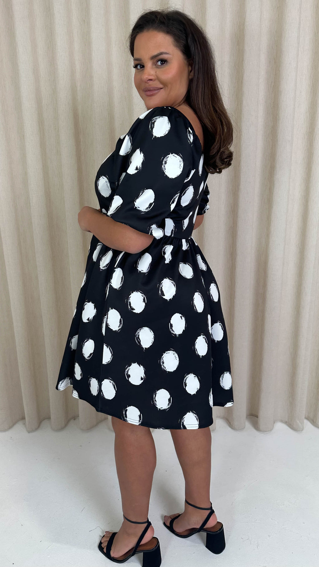 CurveWow Milkmaid Mini Dress Mono Spot