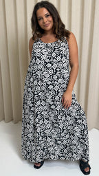 CurveWow Swing Cami Maxi Dress Mono Aztec