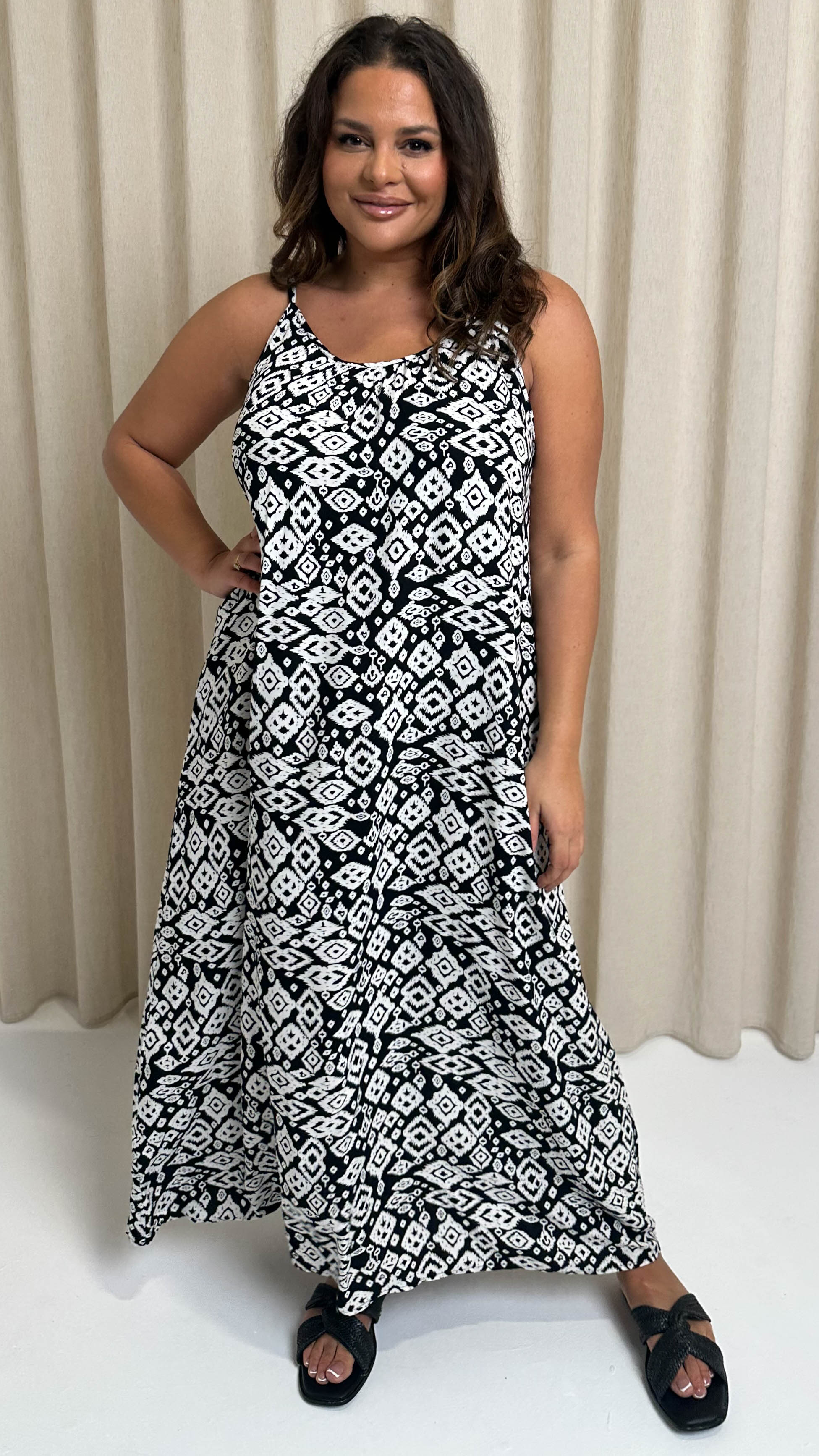CurveWow Swing Cami Maxi Dress Mono Aztec