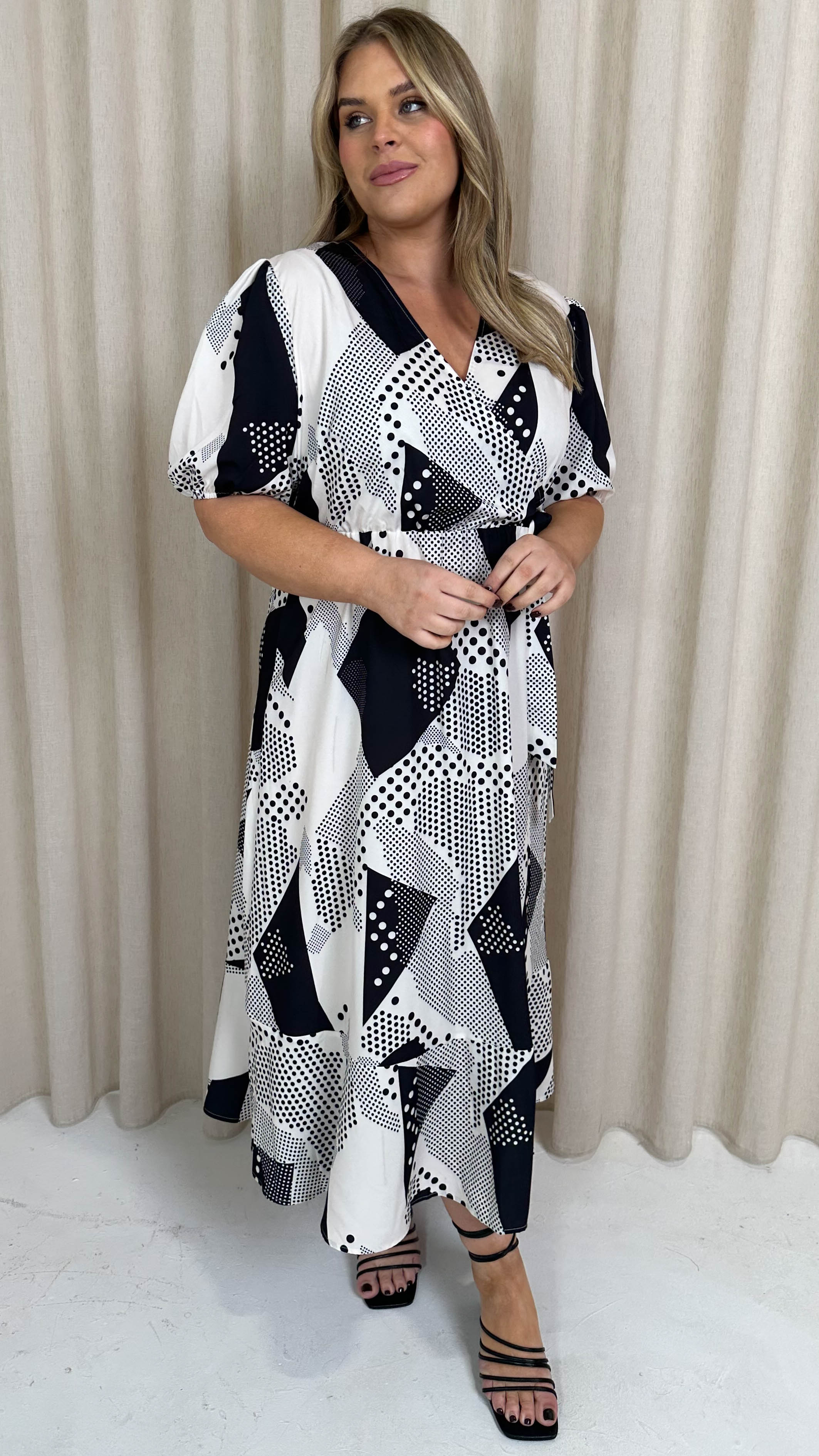 CurveWow Puff Sleeve Wrap Dress Mono Spot