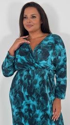 CurveWow Plisse Maxi Dress Turquoise Floral