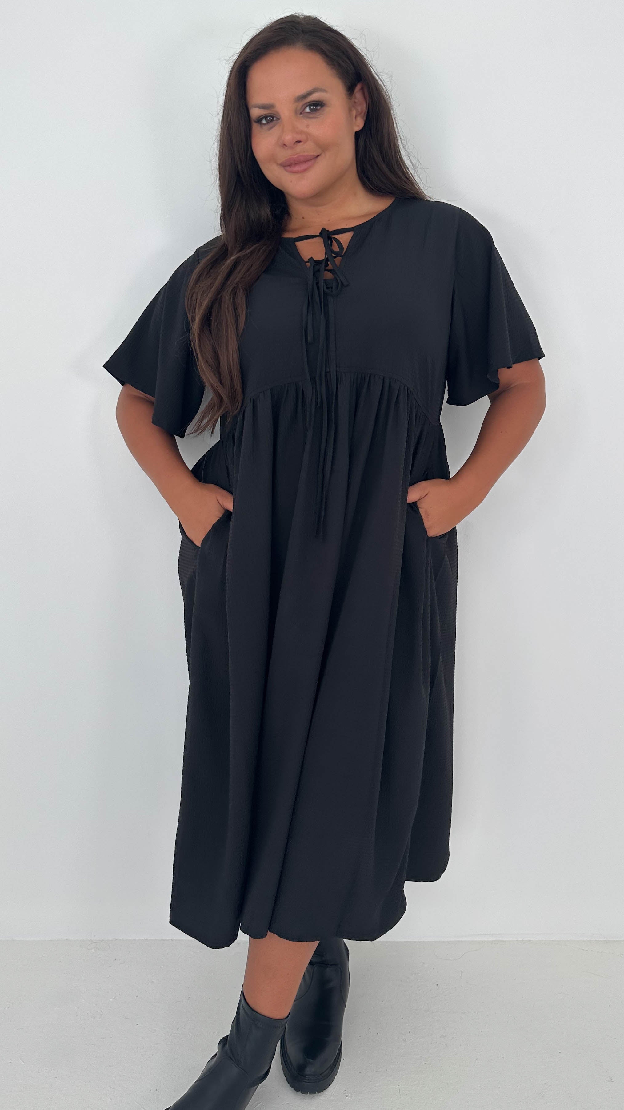 CurveWow Tied Bow Front Dress Black