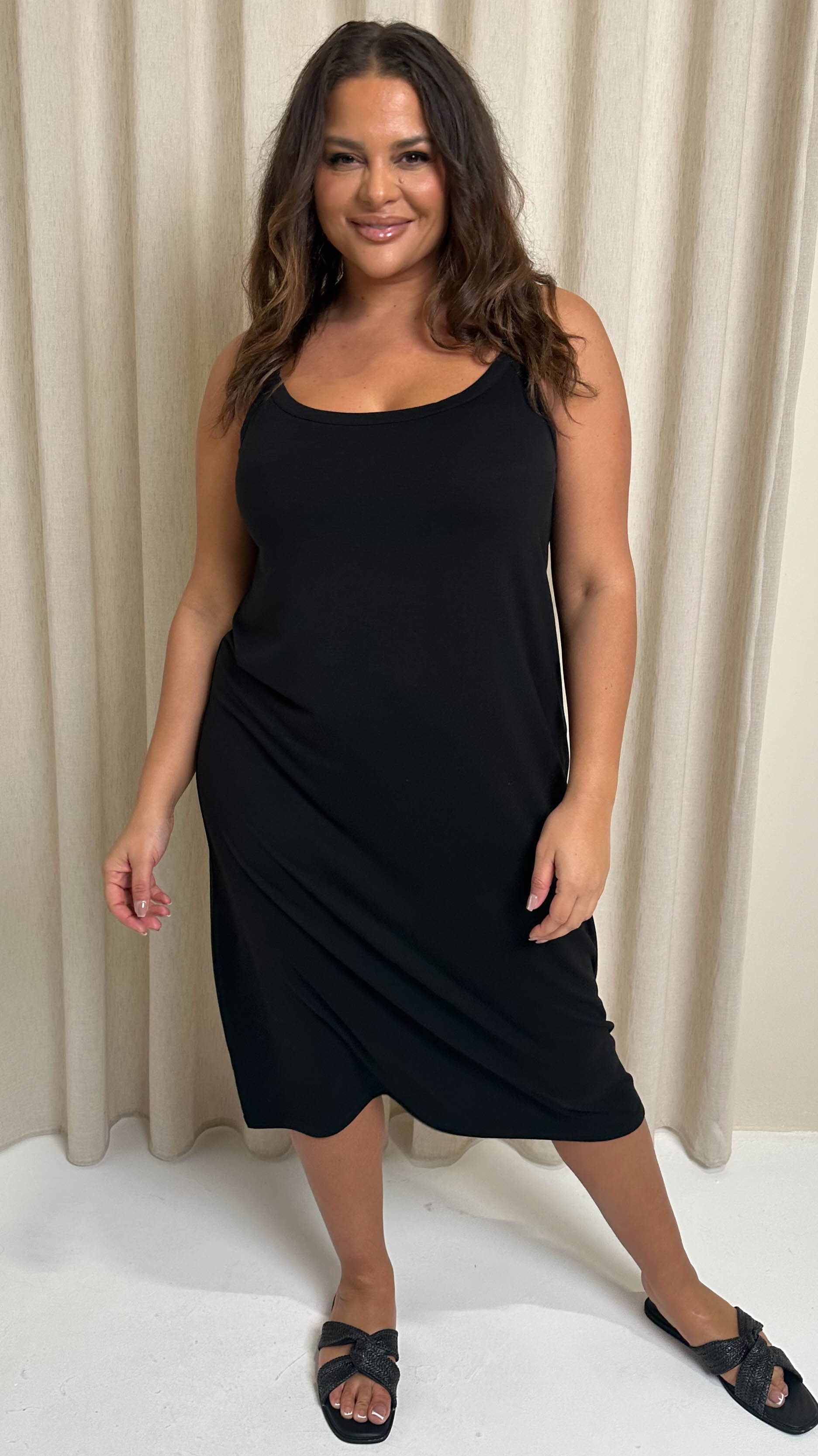 CurveWow Basic Midi Dress Black