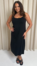 CurveWow Basic Midi Dress Black