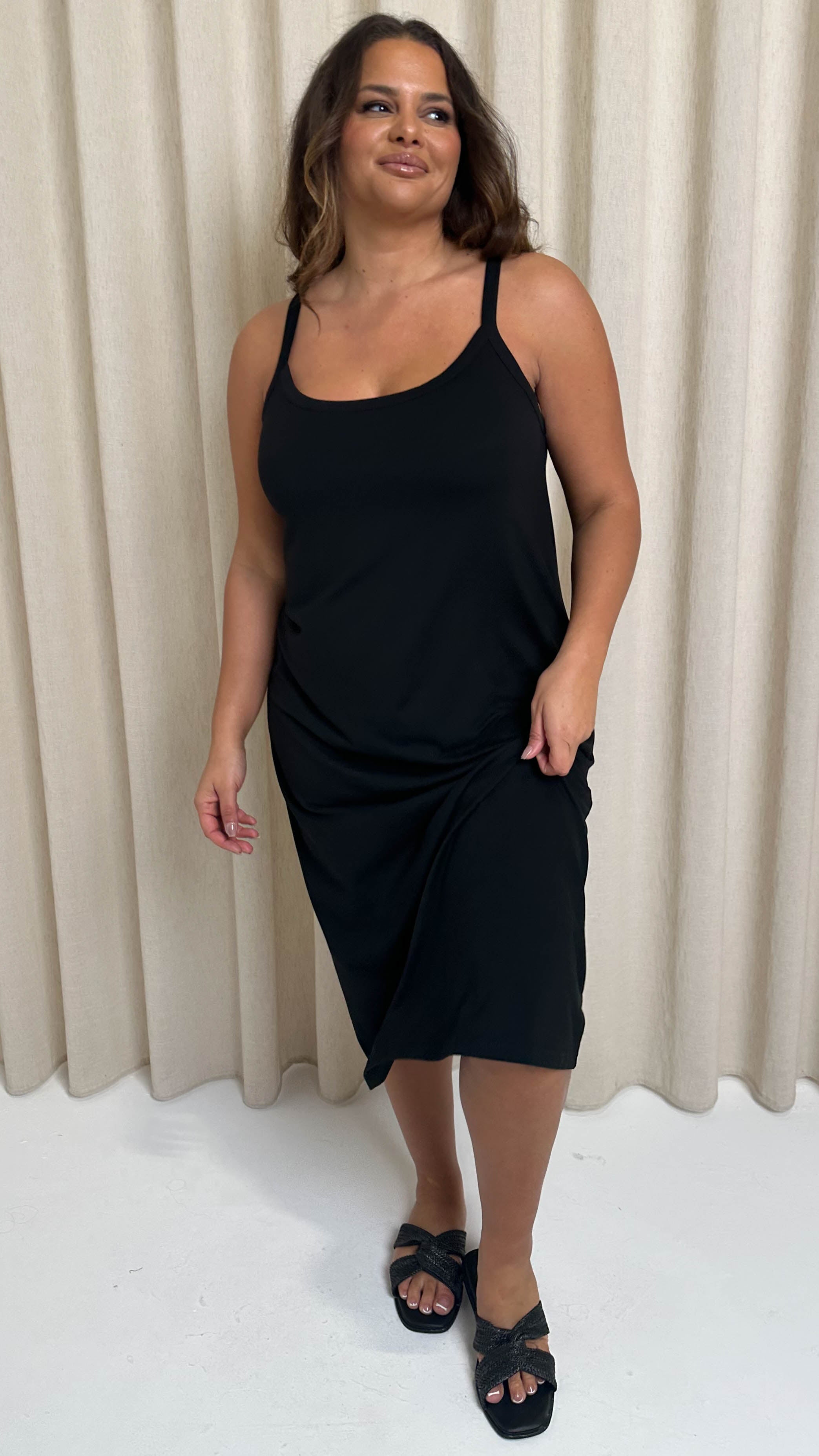 CurveWow Basic Midi Dress Black