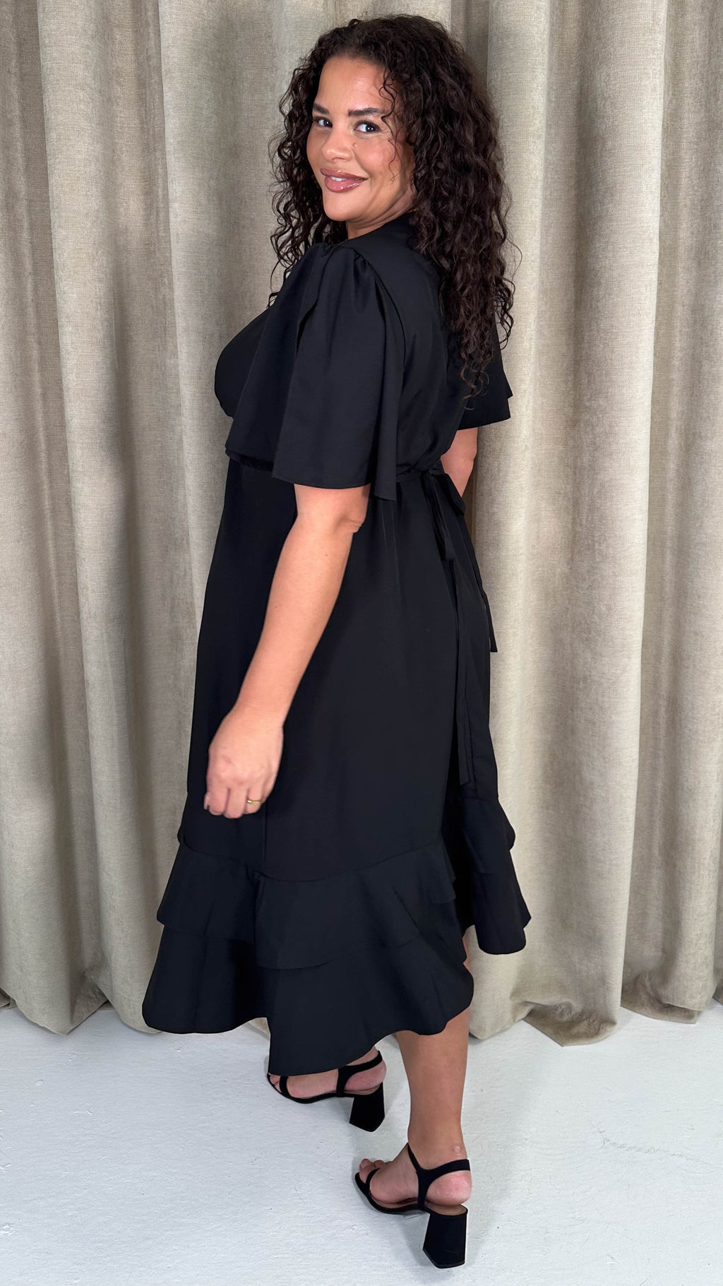 CurveWow Frill Hem Midi Dress Black
