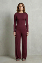 Élan – Sleek Simplicity – Pure Color Wide-Leg Pants Suit