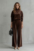 Élianne – Luxe Velour Elegance – Two-Piece Lounge Set