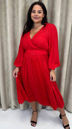 CurveWow Buckle Belt Pleated Midi Dress Red