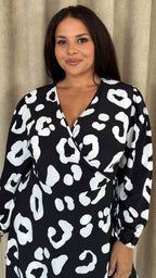 CurveWow Balloon Sleeve Wrap Mini Dress Black & White Leopard