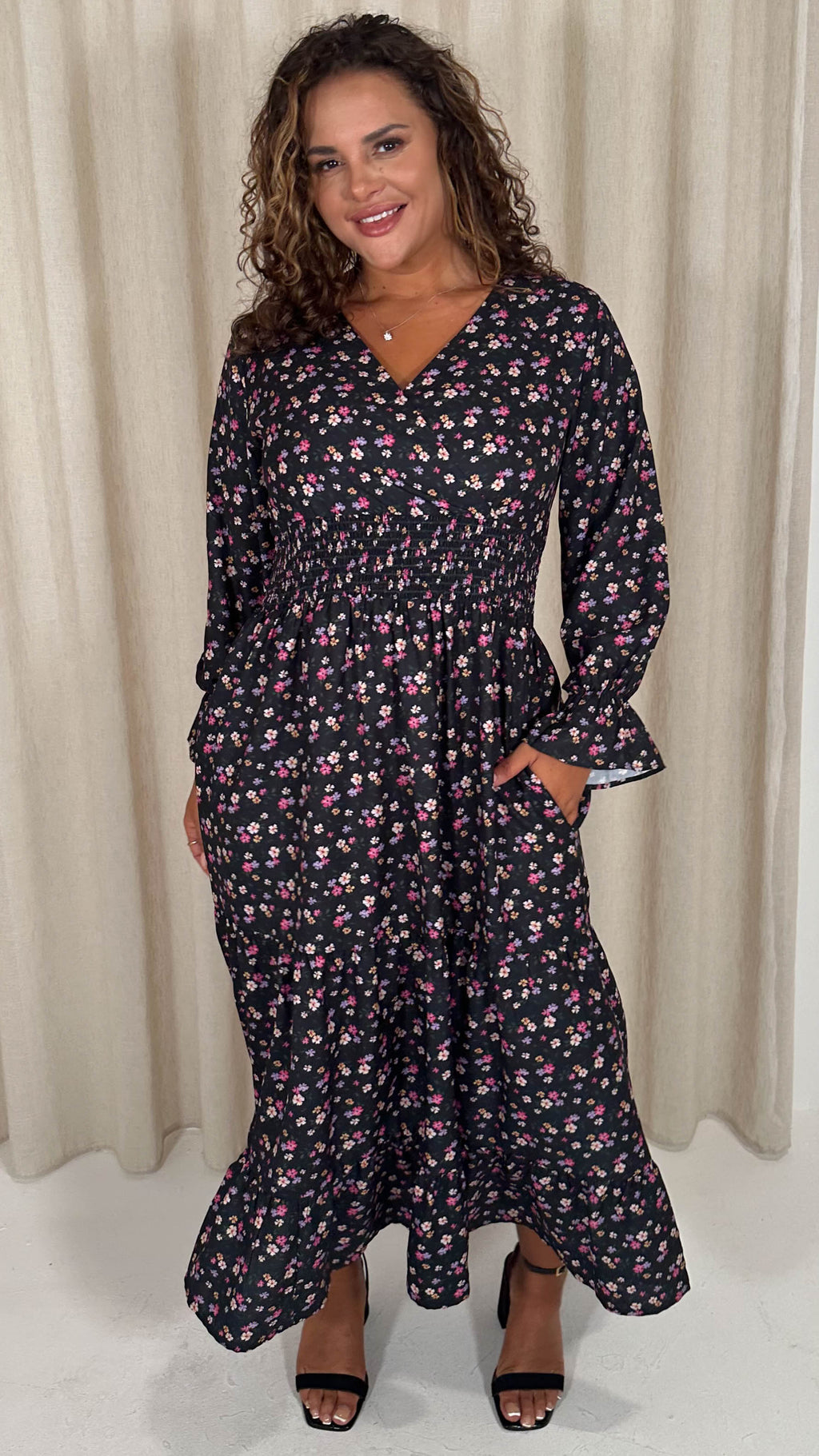 CurveWow Wrap Shirred Waist Printed Midi Dress Black Ditsy