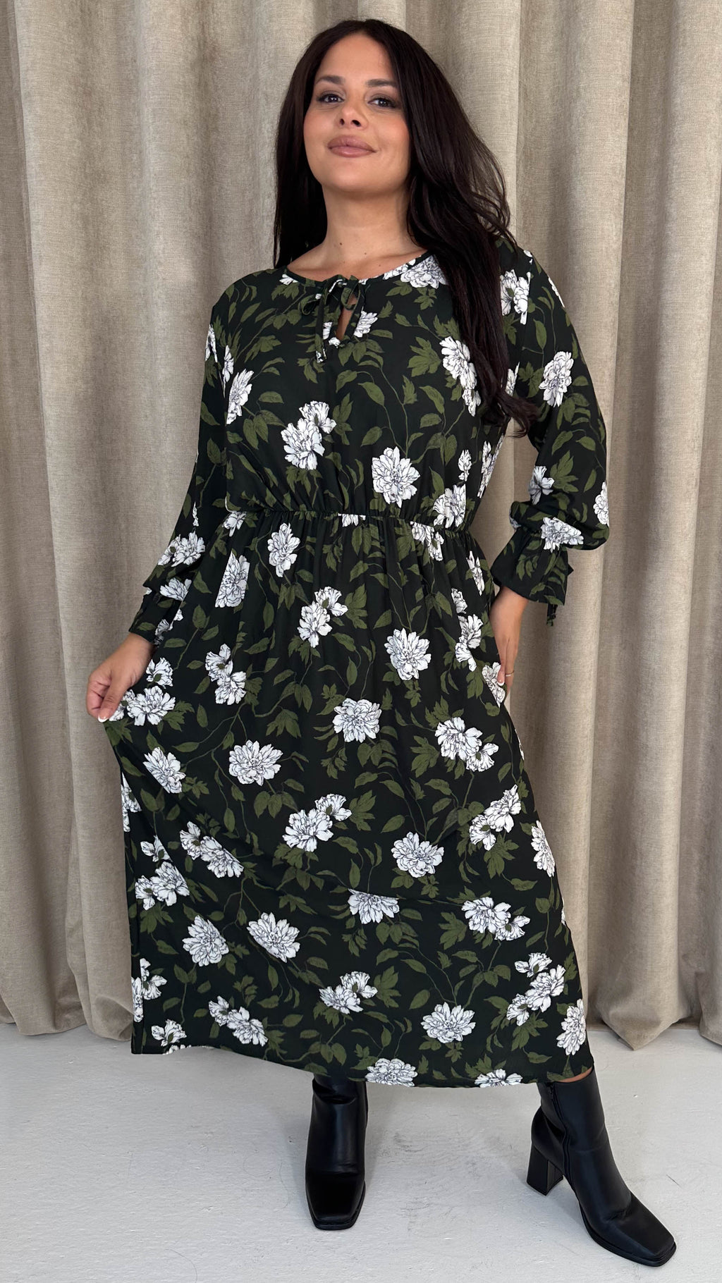 CurveWow Tie Cuff Midaxi Dress Black Floral