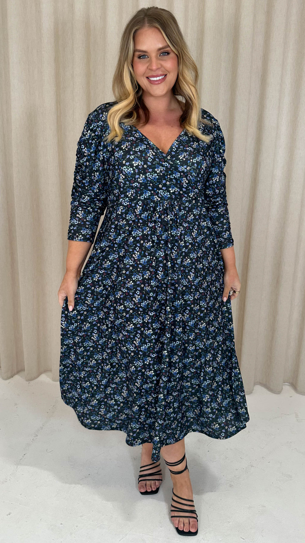CurveWow 3/4 Balloon Sleeve Wrap Midi Dress Black & Purple Floral