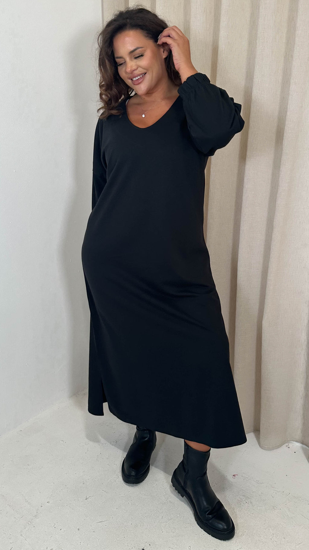 CurveWow V Neck Sweat Maxi Dress Black