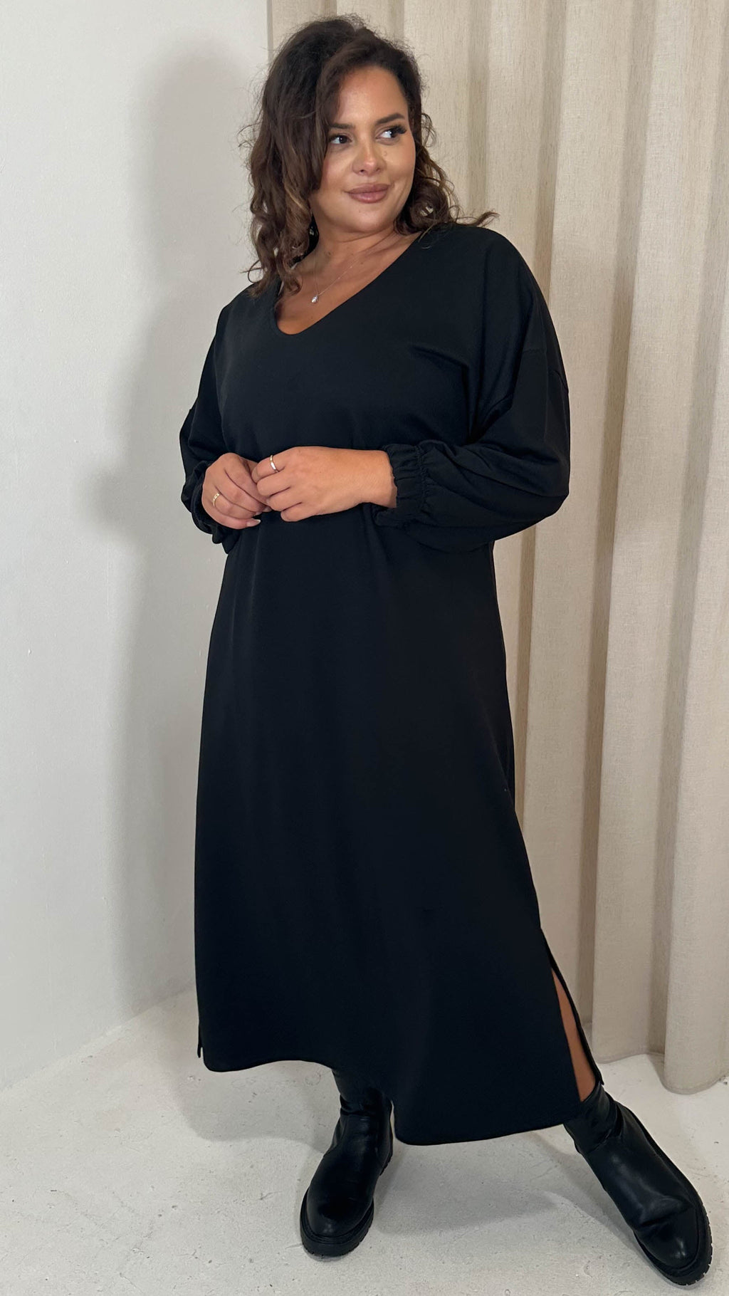 CurveWow V Neck Sweat Maxi Dress Black