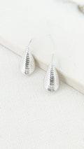 Tear Drop Line Detail Earrings (2 Colours)