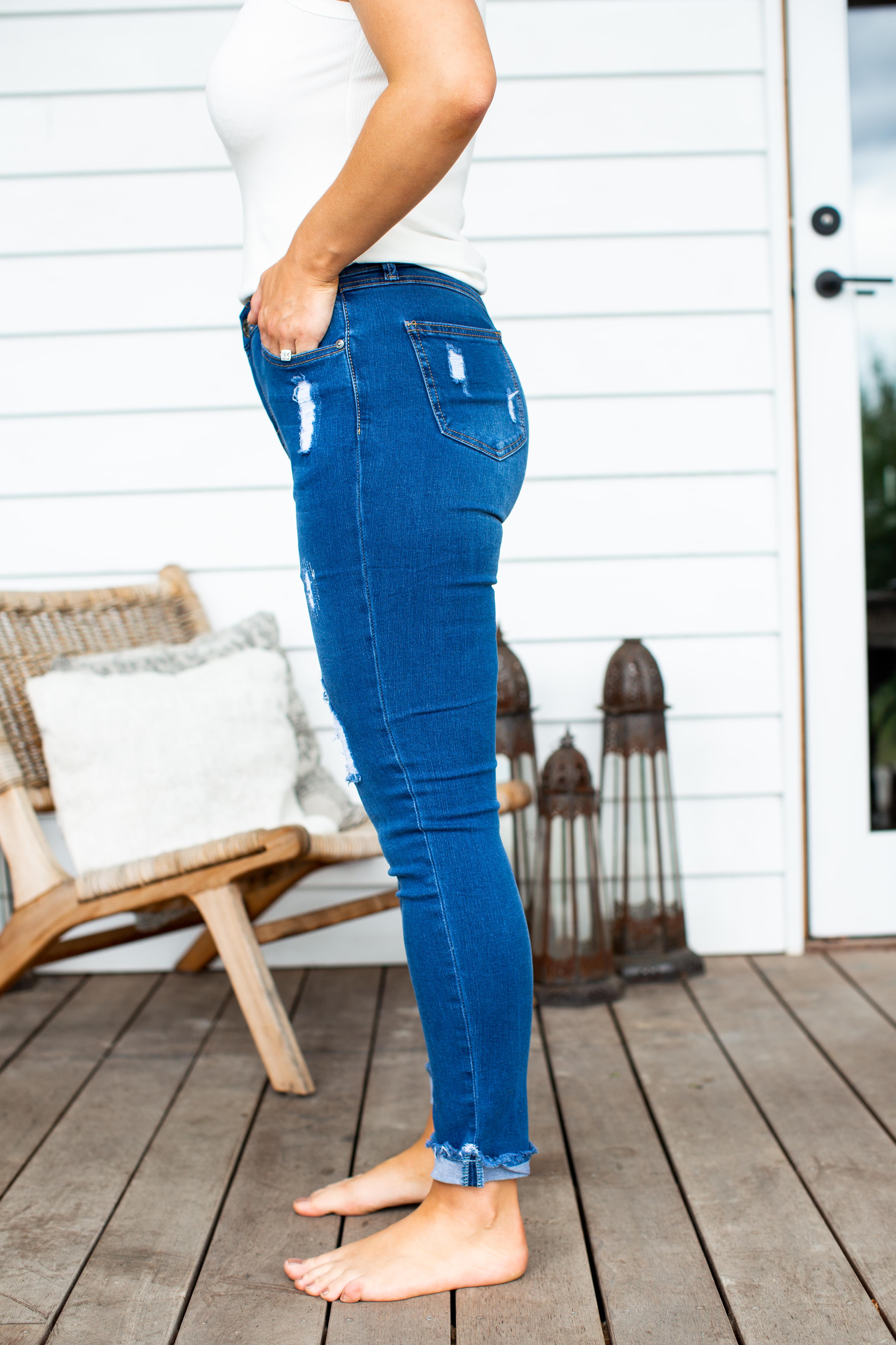 Peta Jeans in Dark Blue